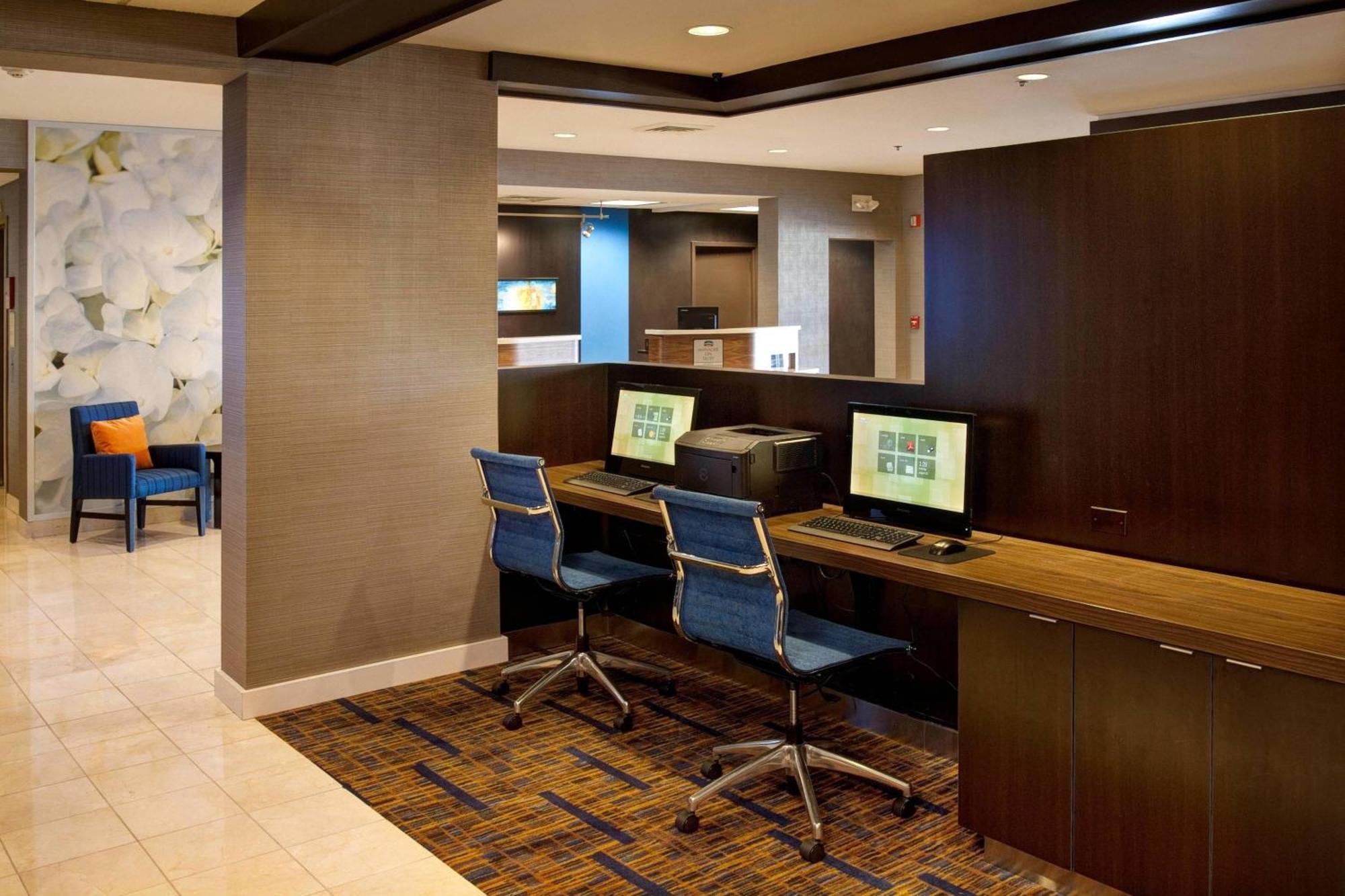 Courtyard By Marriott Кокомо Екстер'єр фото